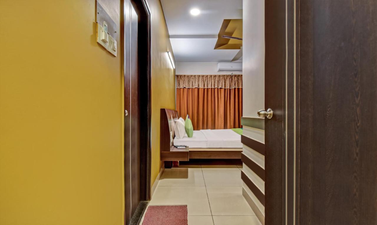 Treebo Raj Elegance Manyata Tech Park Hotel Bangalore Exterior photo